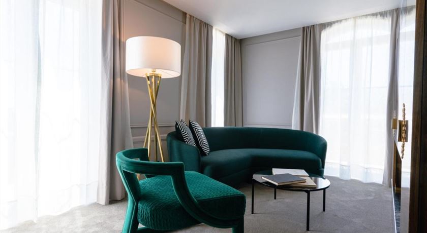 Amoure Hotel - The Leading Hotels of the World-03